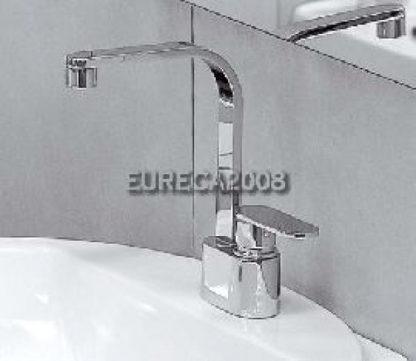 One Gr. Monoforo Lavabo Con Piletta Cromo